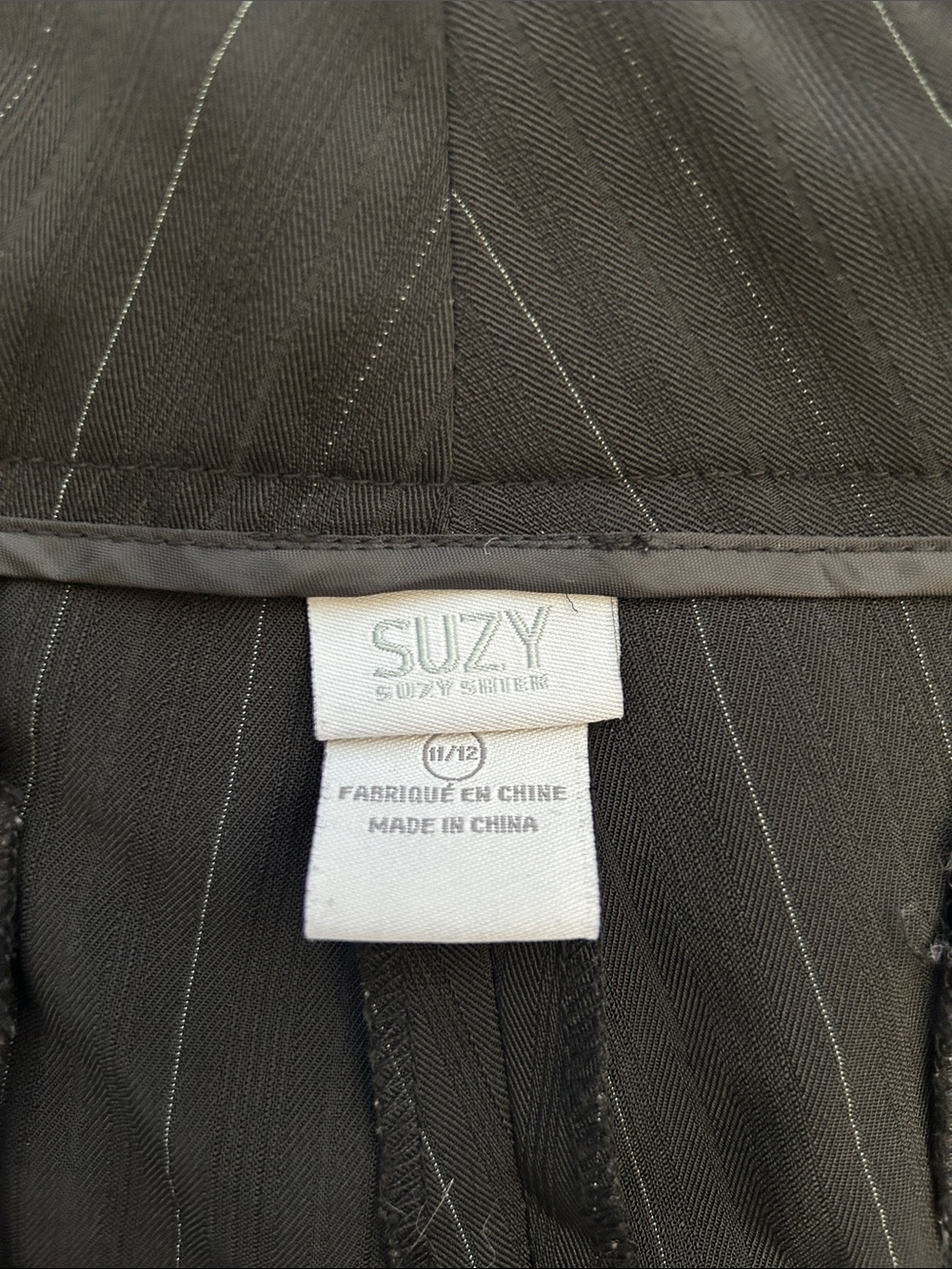 2000s Office Siren Black Pinstripe Pants - Picture 7 of 8